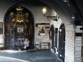 stenen poort zagreb stone gate