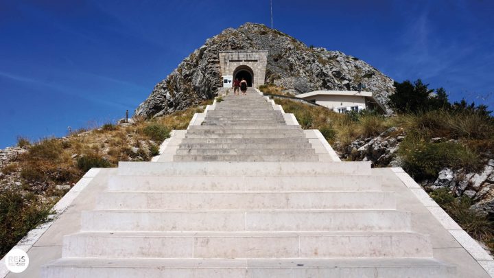 nationaal park lovcen mausoleum
