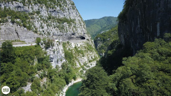moraca canyon Danilov Most montenegro