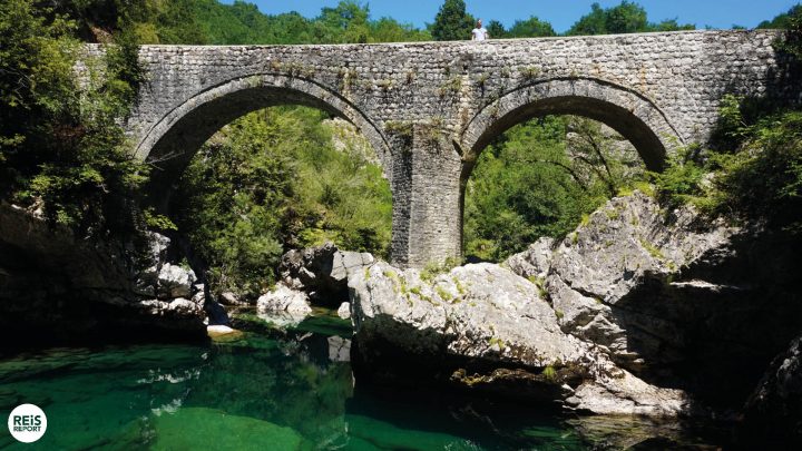 moraca canyon Danilov Most montenegro