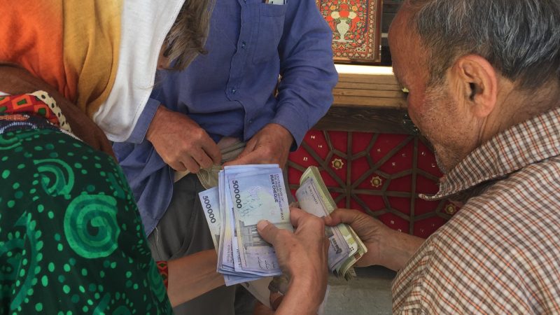 geld wisselen iran