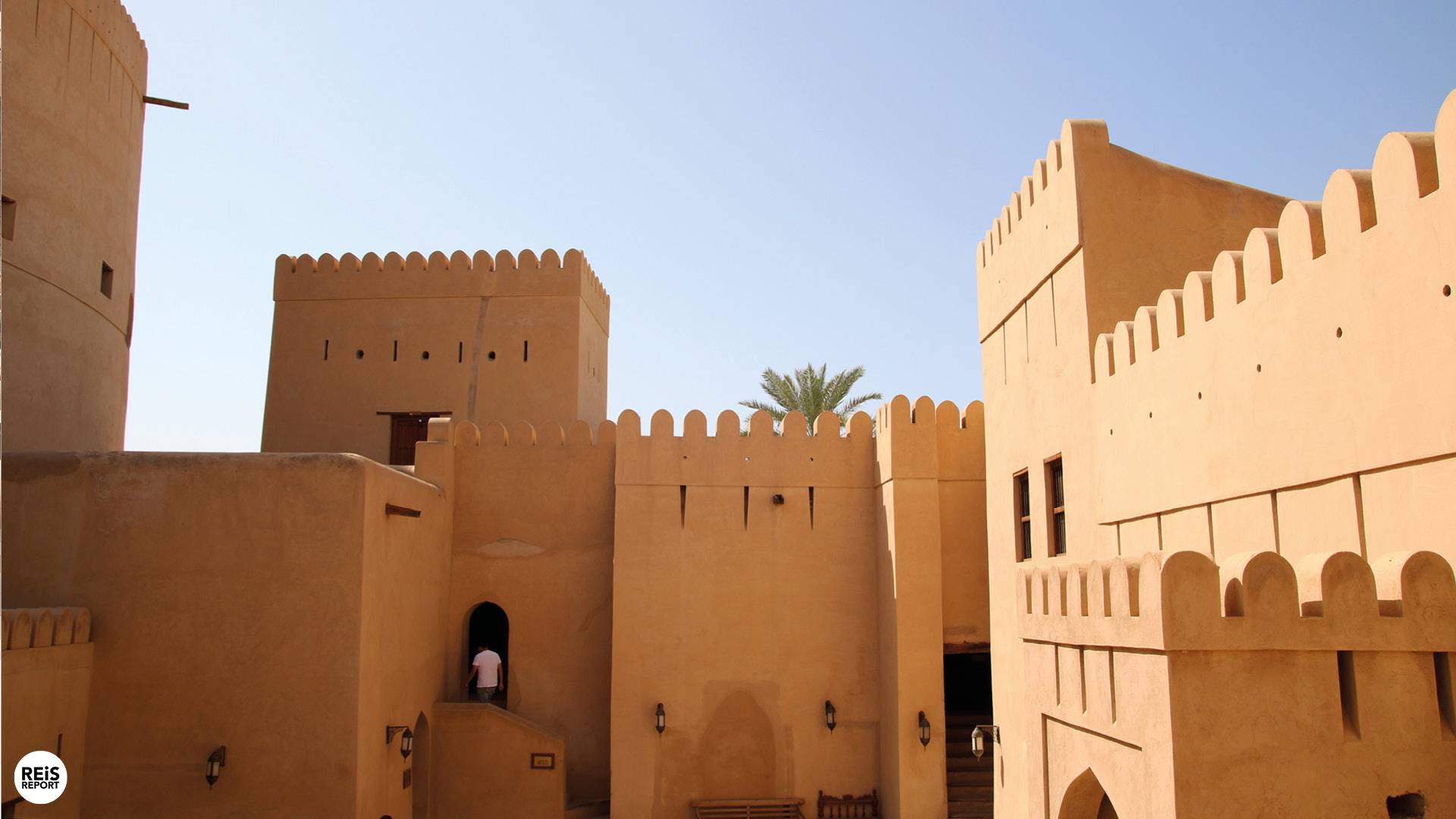 nizwa fort