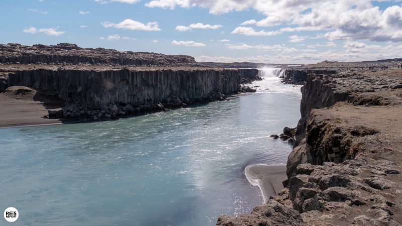 dettifoss watervan ijsland