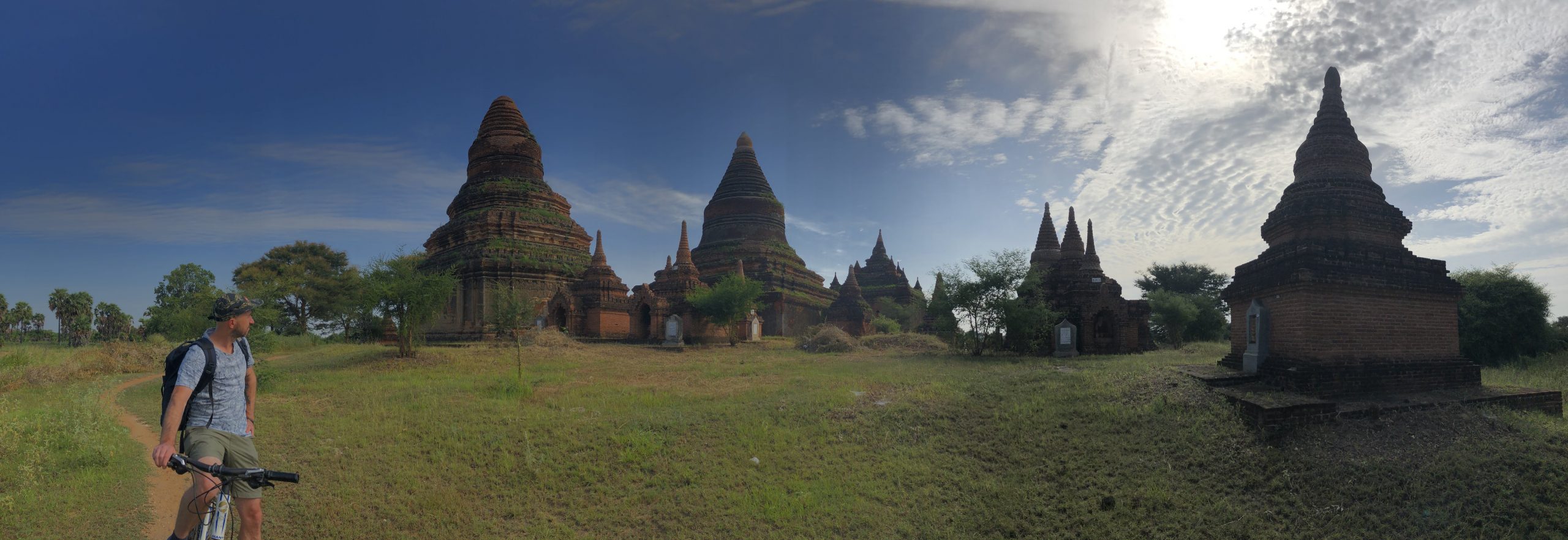 myanmar bagan op de fiets